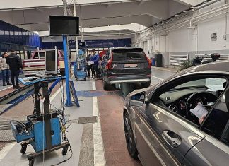 RAR anunță trecerea la certificatul electronic pentru vehicule, dar infrastructura din România este încă în dezvoltare