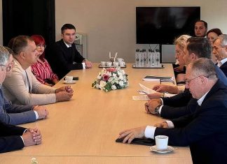 Ministrul Economiei a vizitat companii din Bacău alături de primarul Lucian-Daniel Stanciu-Viziteu