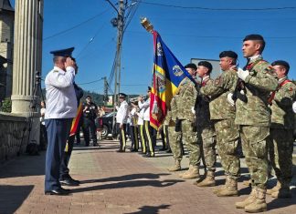 Ceremonie de comemorare la Oituz. Militarii din Garnizoana Bacău au adus un omagiu eroilor Primului Război Mondial
