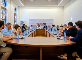 Consiliul Județean Bacău a semnat contracte de finanțare pentru 24 de proiecte în domeniile Educație și Social