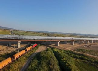 Viaductul Nicolae Bălcescu, pe ultima sută de metri. Se montează ultimele rosturi de dilatare înainte de inaugurare