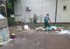 Amenzi de 2.000 de lei pentru deșeuri lăsate lângă containere, în Bacău