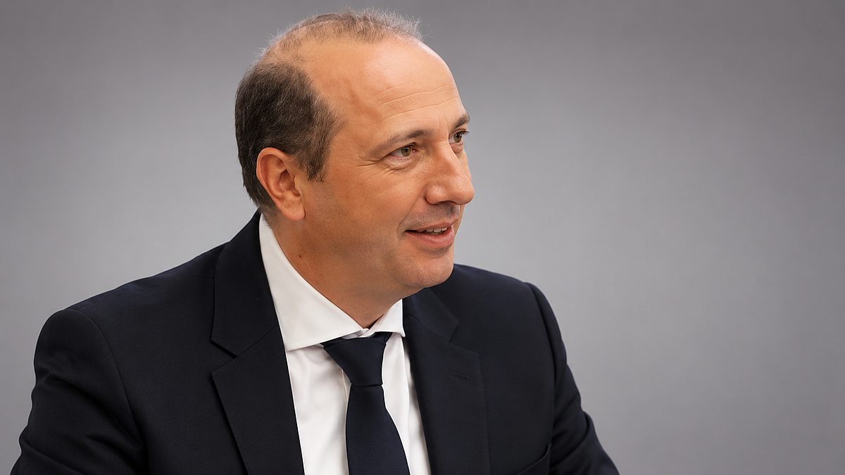 Universitatea „George Bacovia” din Bacău: educație aplicată, tehnologie și competențe pentru piața muncii
