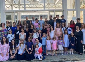 Aproximativ 80 de copii au participat la Școala de vară organizată de Parohia „Sfântul Gheorghe” din Bacău